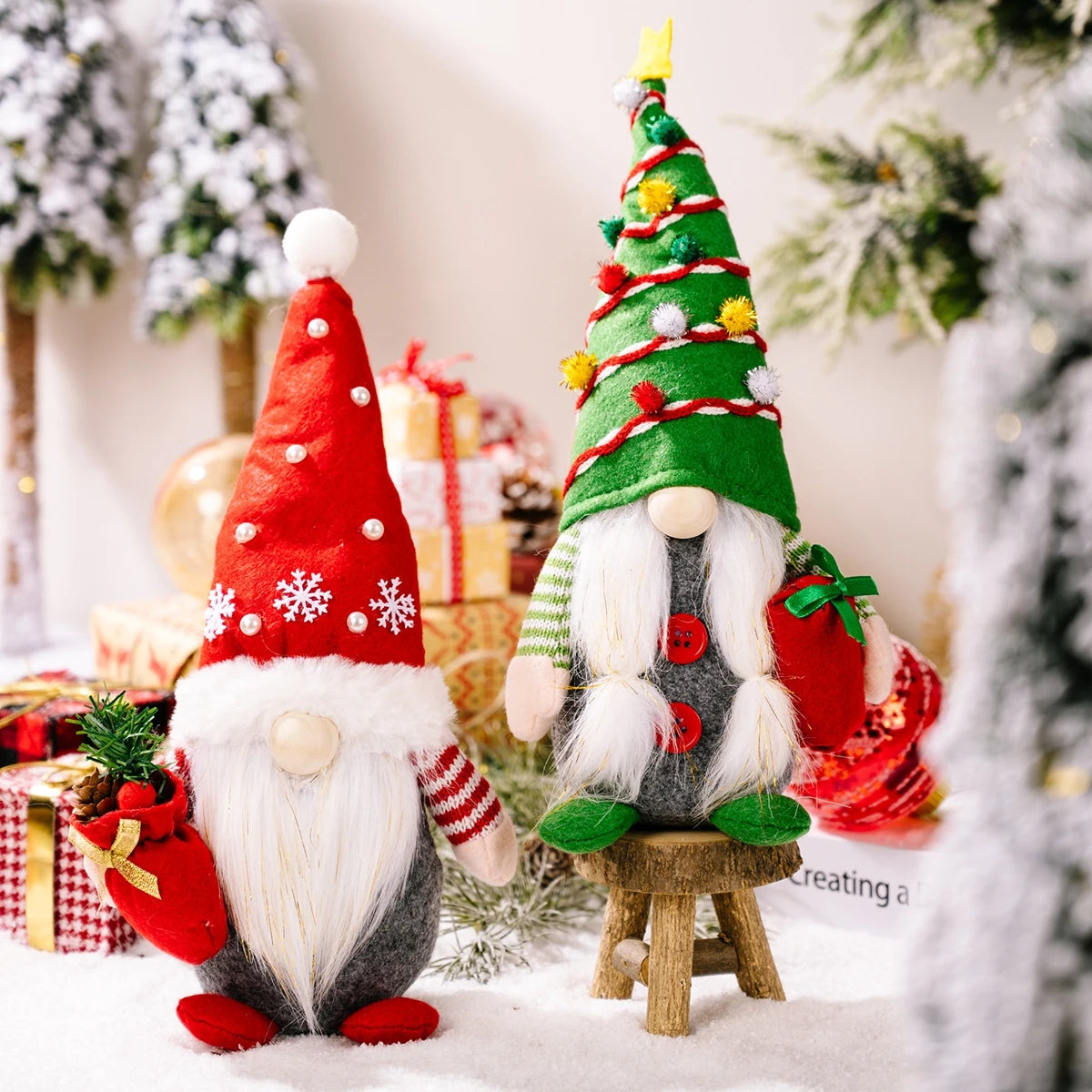 Kerst pop met muts – vrolijke Scandinavische kerstdecoratie voor thuis
