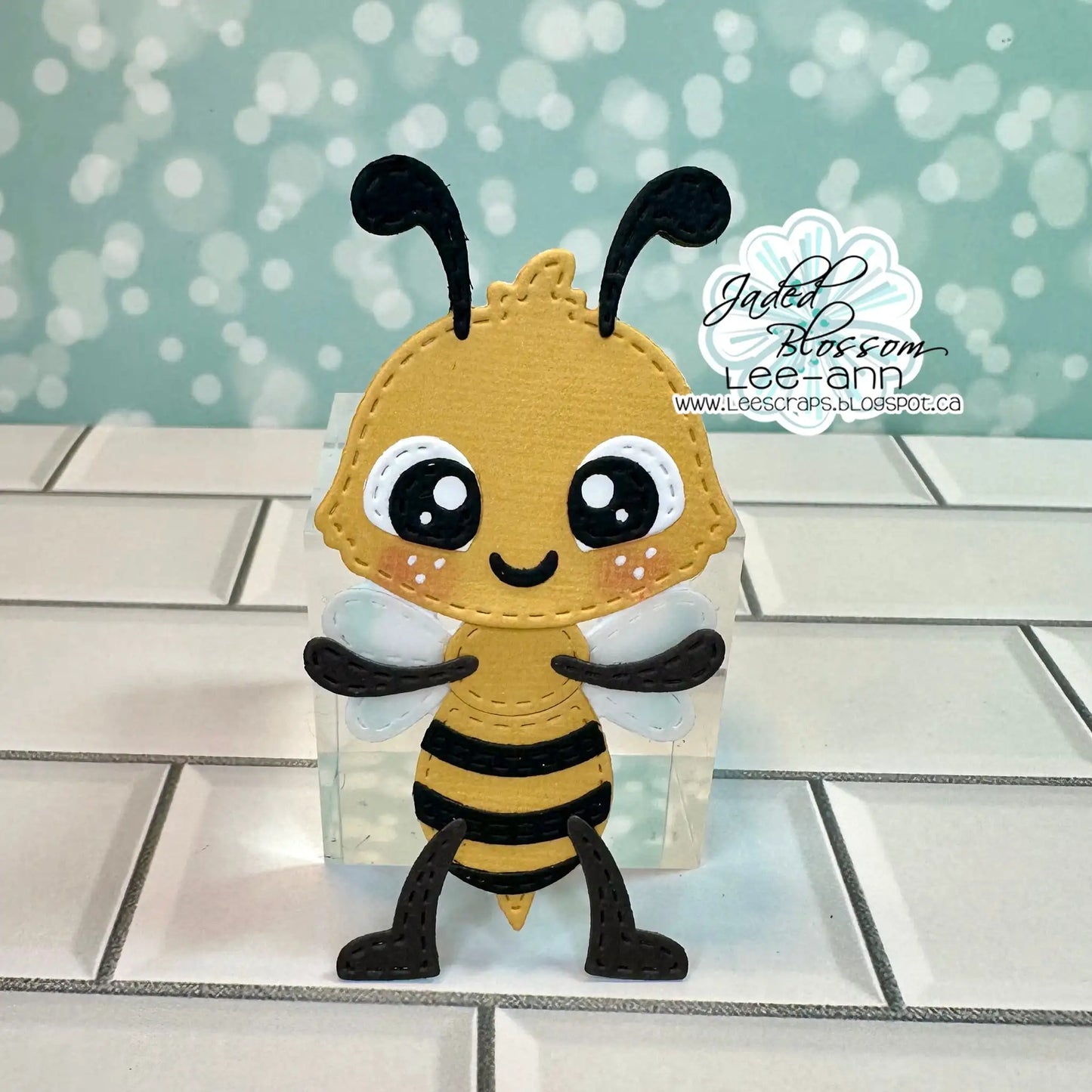 JB Collections Basis set snijmallen Gnome Friends Honingbij