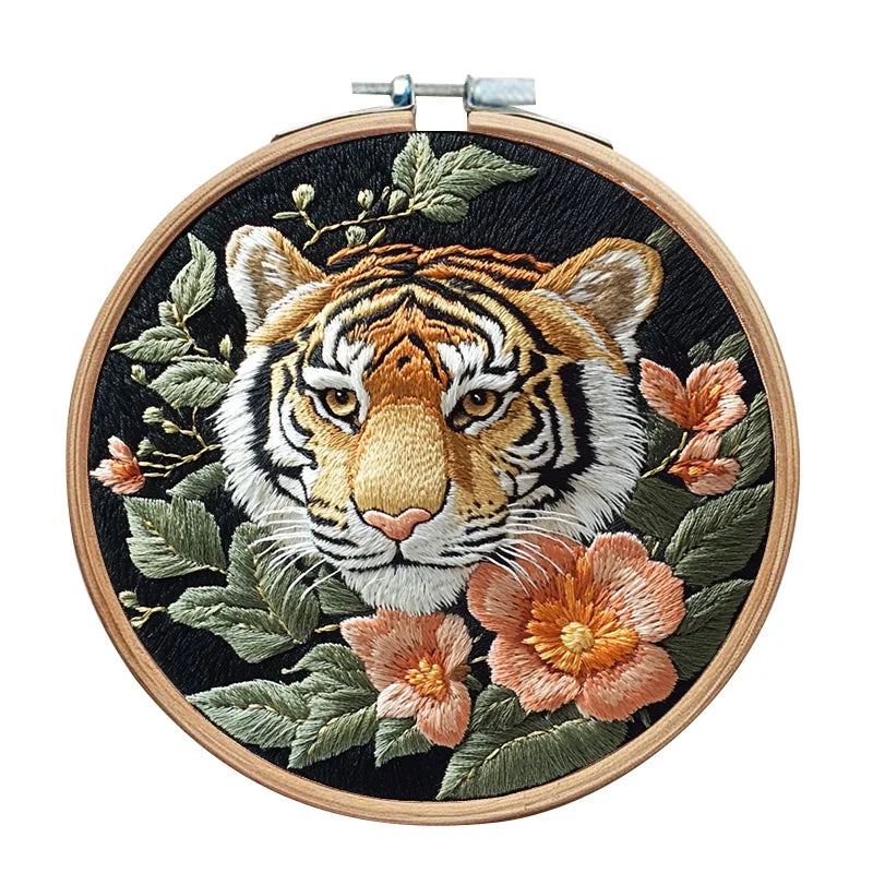 Borduurpakket rond Tijger met Dierenpatroon en Borduurgaren
