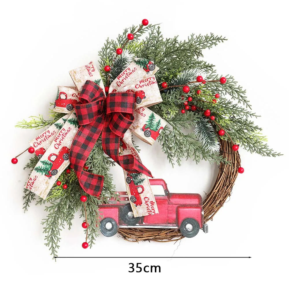 Kerst krans vintage rode truck met dennenappels en wintergroene accenten