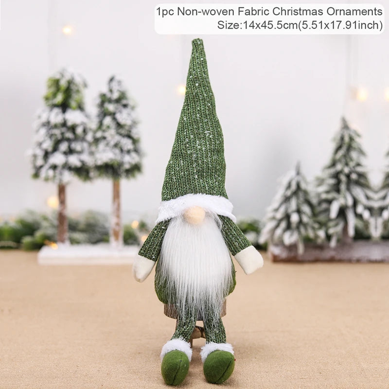 Kerst pop met muts – vrolijke Scandinavische kerstdecoratie voor thuis