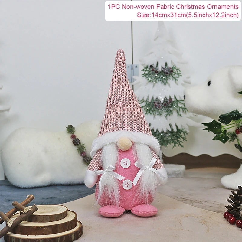 Kerst pop met muts – vrolijke Scandinavische kerstdecoratie voor thuis
