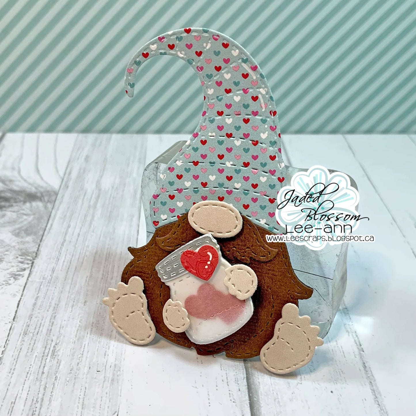 JB Collections Gnome add on snijmallen set voor creatieve kaarten en tafereeltjes - Hartjes