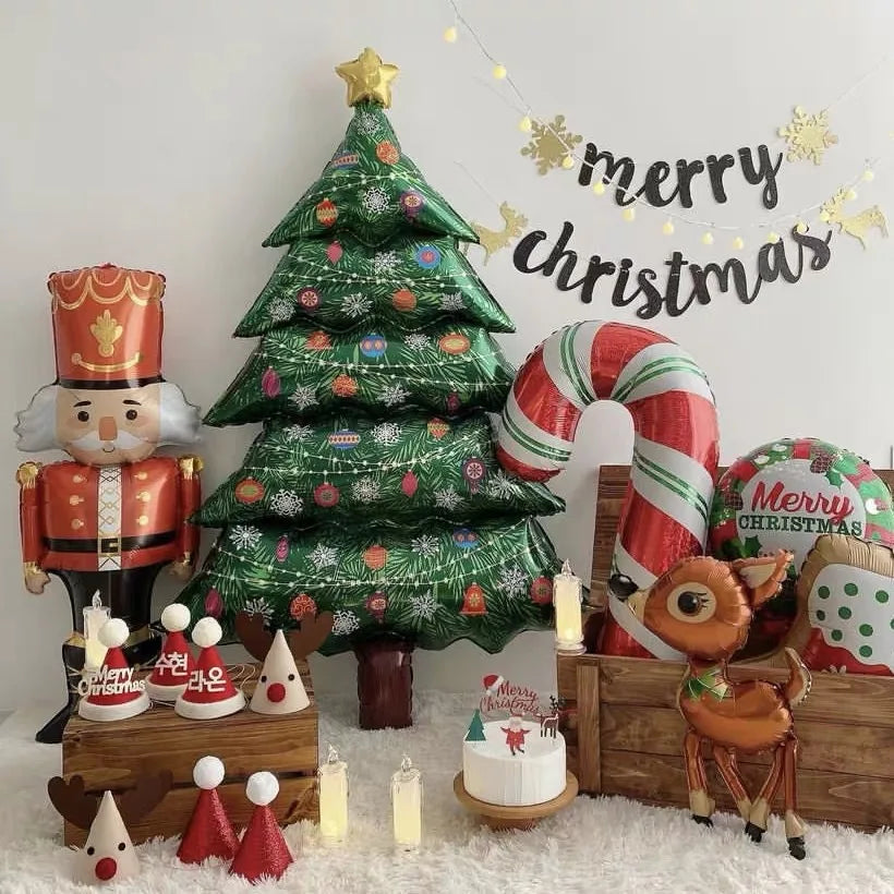 Opblaasbare kerstballonnen set met rendier, sneeuwpop en kerstboom