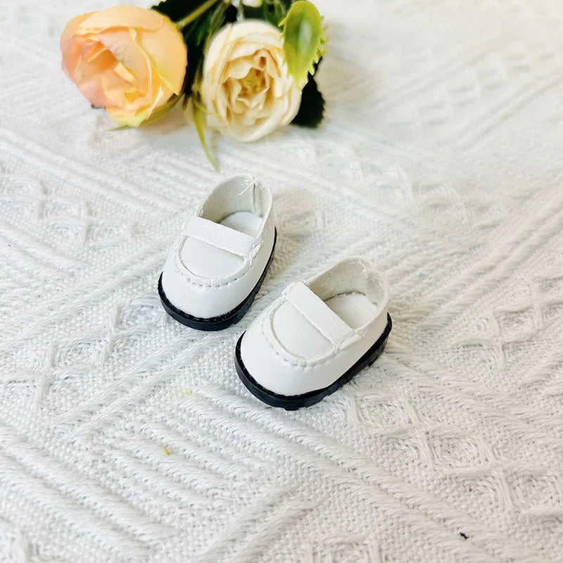 Kleding voor Labubu poppen – Sneakers & accessoires voor 17cm poppen