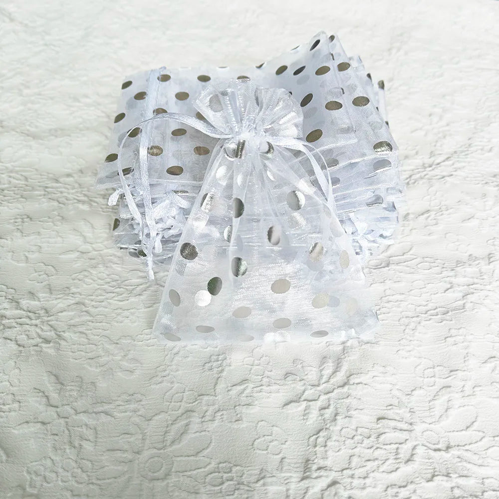 Kerst cadeau verpakking organza zakjes goud met stippen voor sieraden en snoep