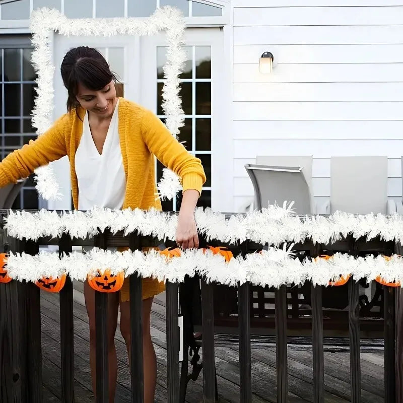 Kerst Guirlande Glanzende Tinsel voor Feestelijke Decoratie - Zwart of Wit