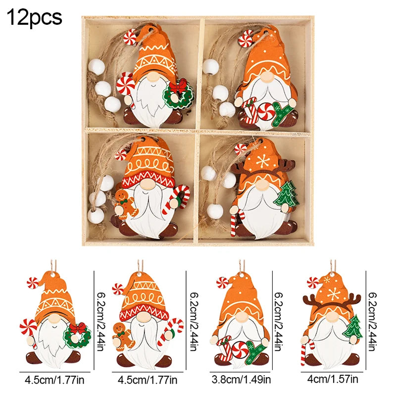 Kerstboom ornament houten gingerbread man en kerstgnomen hangers