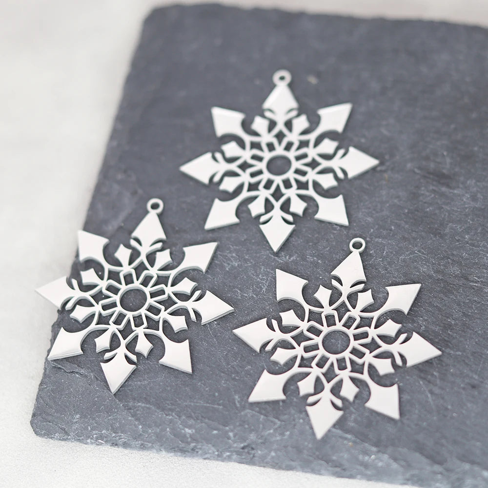 Kerst hangers sneeuwvlok rendier, bel, Kerstboom, Kerstman en meer – vele varianten - 3 stuks