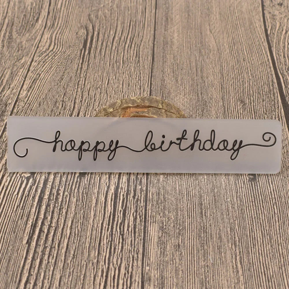 Embossing folder stencil template voor scrapbooking en kaartdecoratie - happy bithday