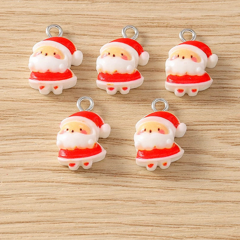 Kersthangers voor ketting of armband – 10 schattige hars bedels met kerstman en rendier