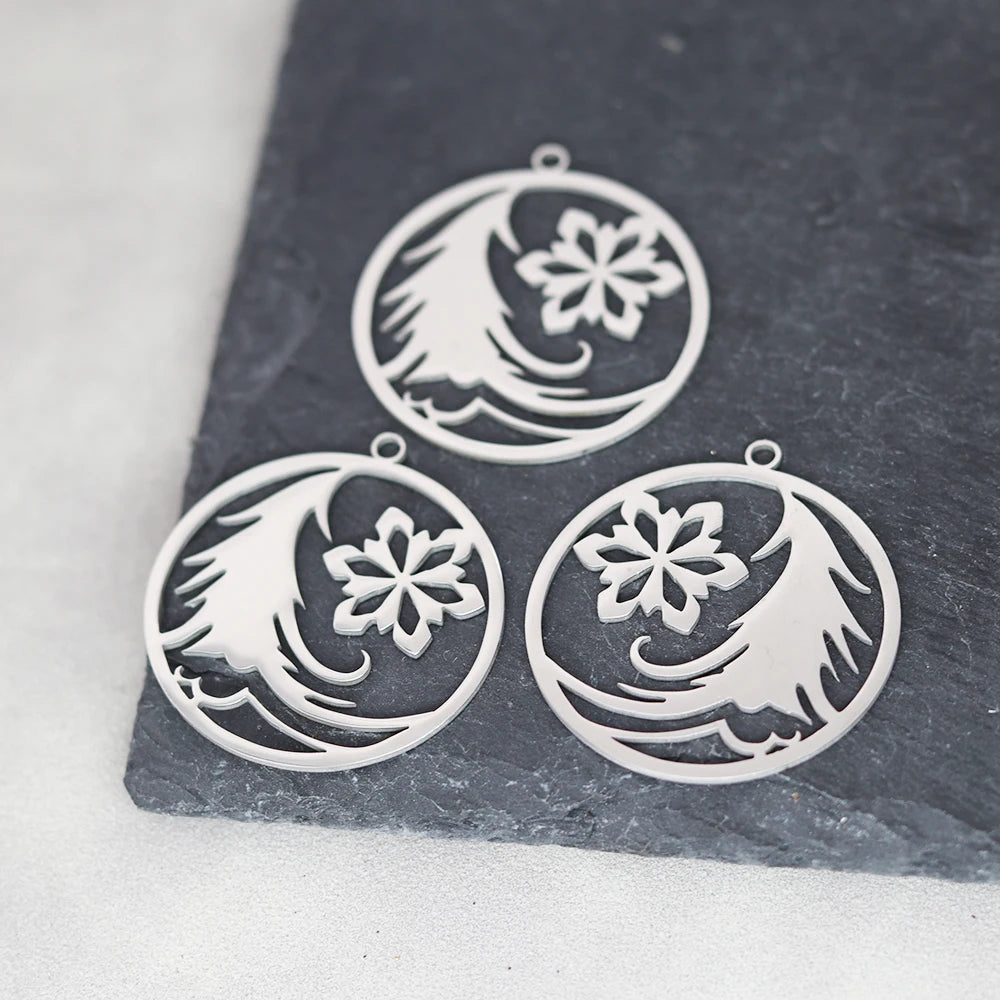 Kerst hangers sneeuwvlok rendier, bel, Kerstboom, Kerstman en meer – vele varianten - 3 stuks