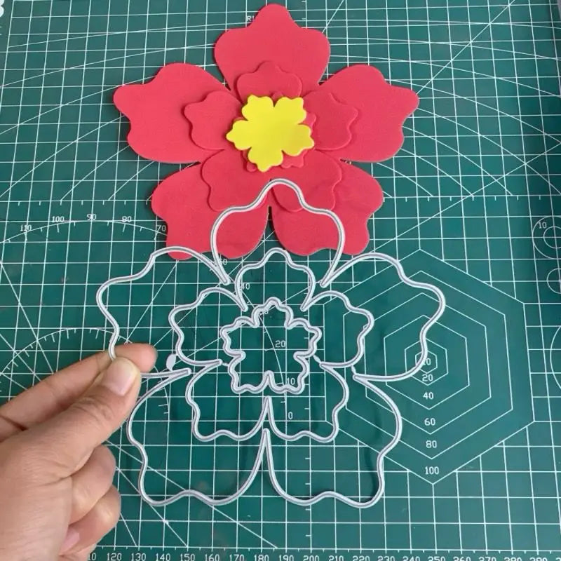 Metalen snijmal bloemdecoratie 14x14 cm voor kaarten en scrapbooking