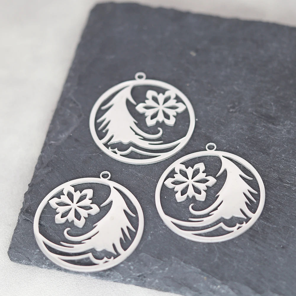 Kerst hangers sneeuwvlok rendier, bel, Kerstboom, Kerstman en meer – vele varianten - 3 stuks