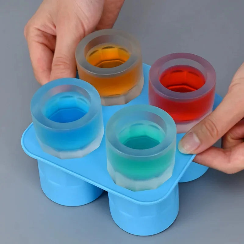 IJsblokjesvorm met 4 vakken - shotglaasjes vorm