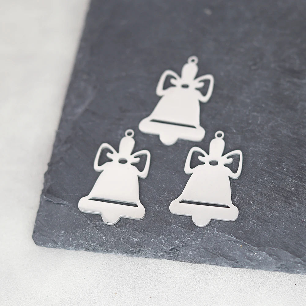 Kerst hangers sneeuwvlok rendier, bel, Kerstboom, Kerstman en meer – vele varianten - 3 stuks