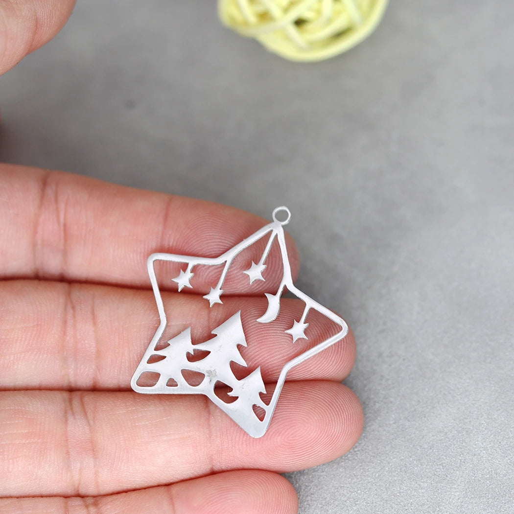 Kerst hangers sneeuwvlok rendier, bel, Kerstboom, Kerstman en meer – vele varianten - 3 stuks