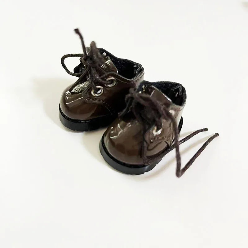 Kleding voor Labubu poppen – Sneakers & accessoires voor 17cm poppen