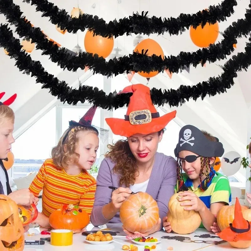 Kerst Guirlande Glanzende Tinsel voor Feestelijke Decoratie - Zwart of Wit