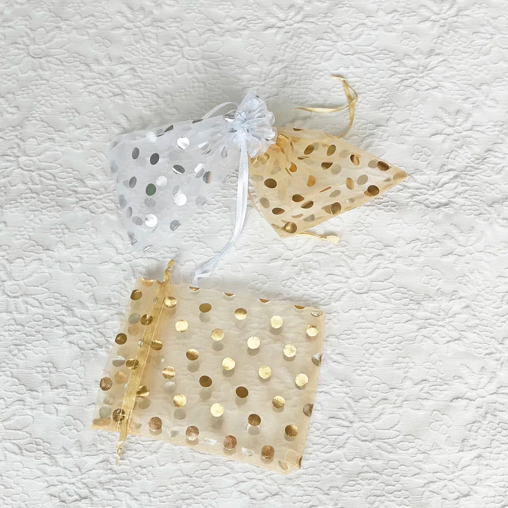 Kerst cadeau verpakking organza zakjes goud met stippen voor sieraden en snoep