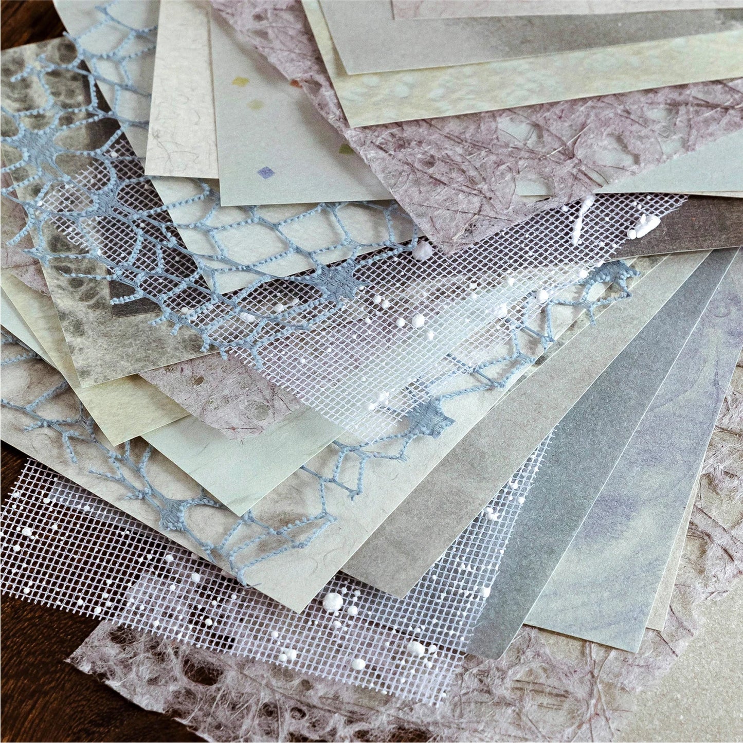 Papier voor kaarten maken of scrapbook vintage kant set 26 stuks