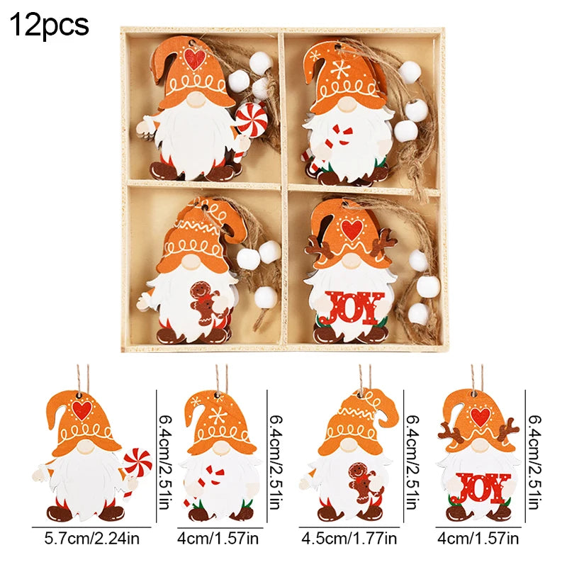 Kerstboom ornament houten gingerbread man en kerstgnomen hangers