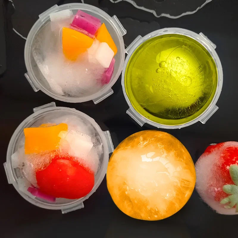 IJsblokjes vorm grote ronde ijsballen – ideaal voor whisky & cocktails
