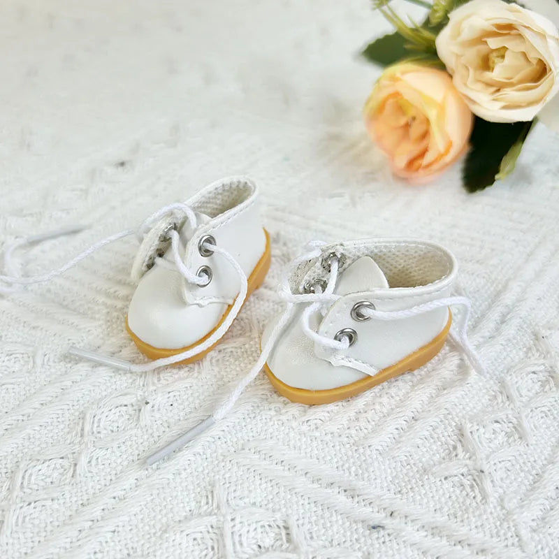 Kleding voor Labubu poppen – Sneakers & accessoires voor 17cm poppen