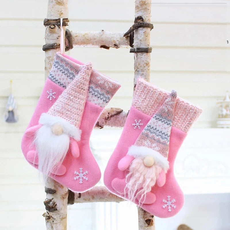 Kerstsok decoratief kabouter pop roze – feestelijke hangende kerstsok
