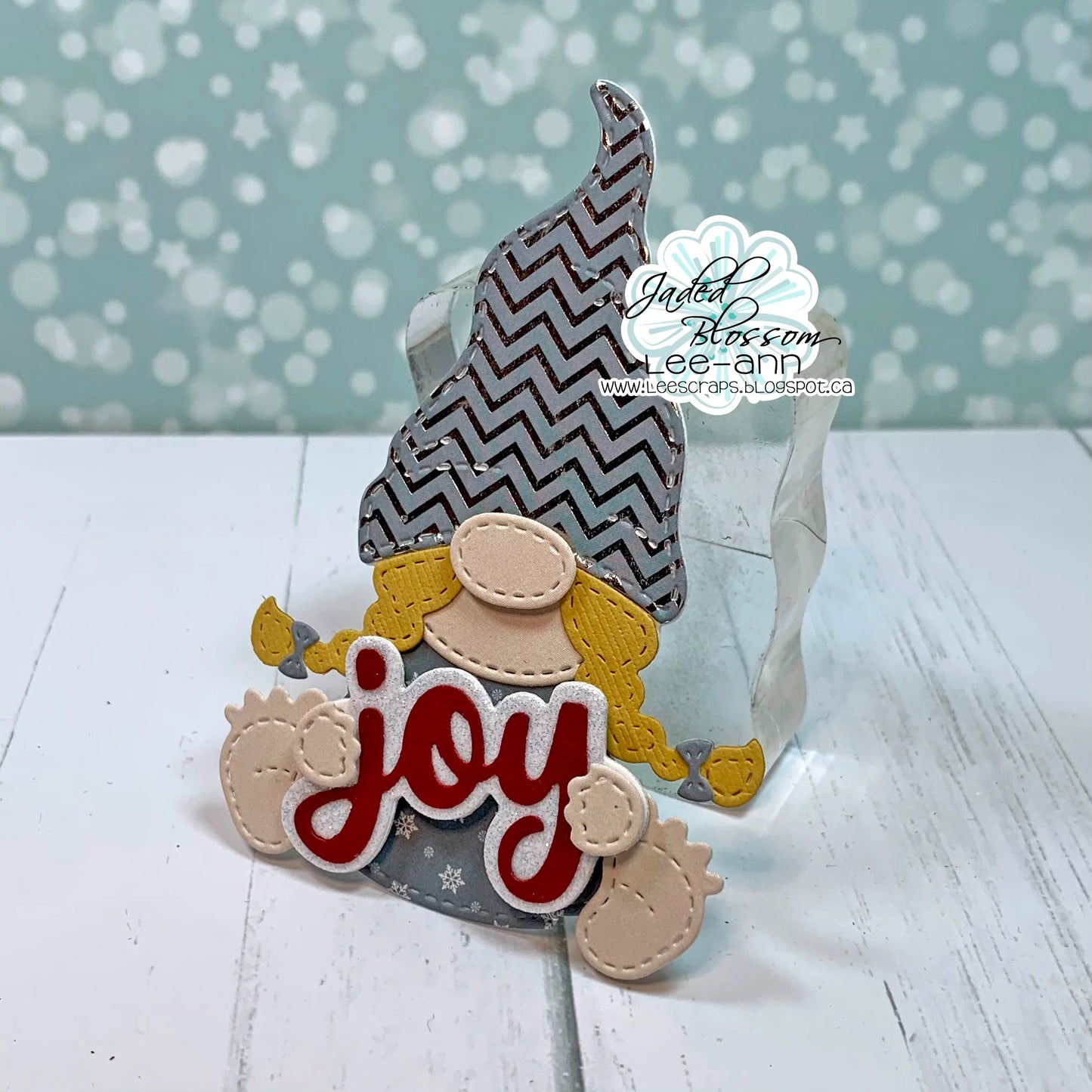 JB Collections Gnome add on snijmallen set voor creatieve kaarten en tafereeltjes - Naar de kerk
