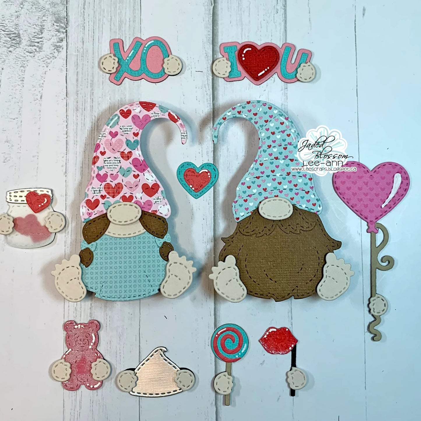 JB Collections Gnome add on snijmallen set voor creatieve kaarten en tafereeltjes - Hartjes